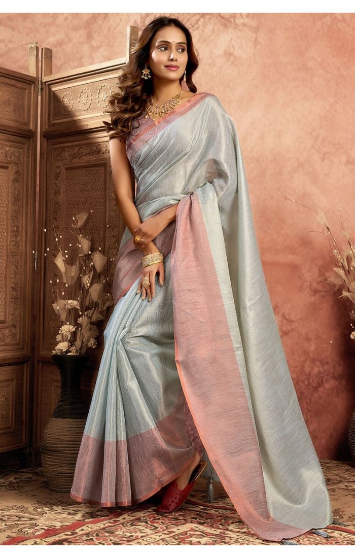 Side drape view showing pallu fall and texture
