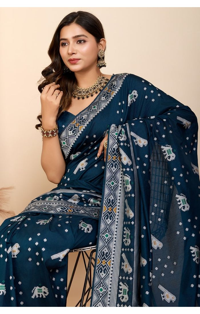 Elegant Blue Soft Silk Saree with Traditional Weaving – Wedding & Festive Wear