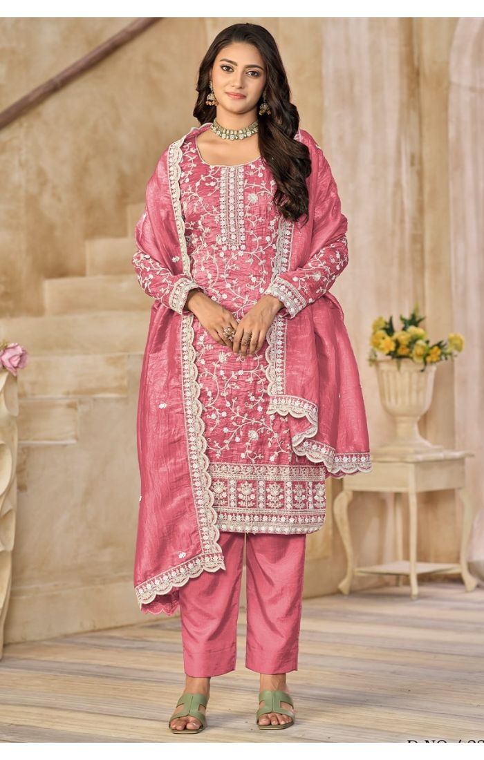  Fabric detailing and thread work of pink crush salwar set