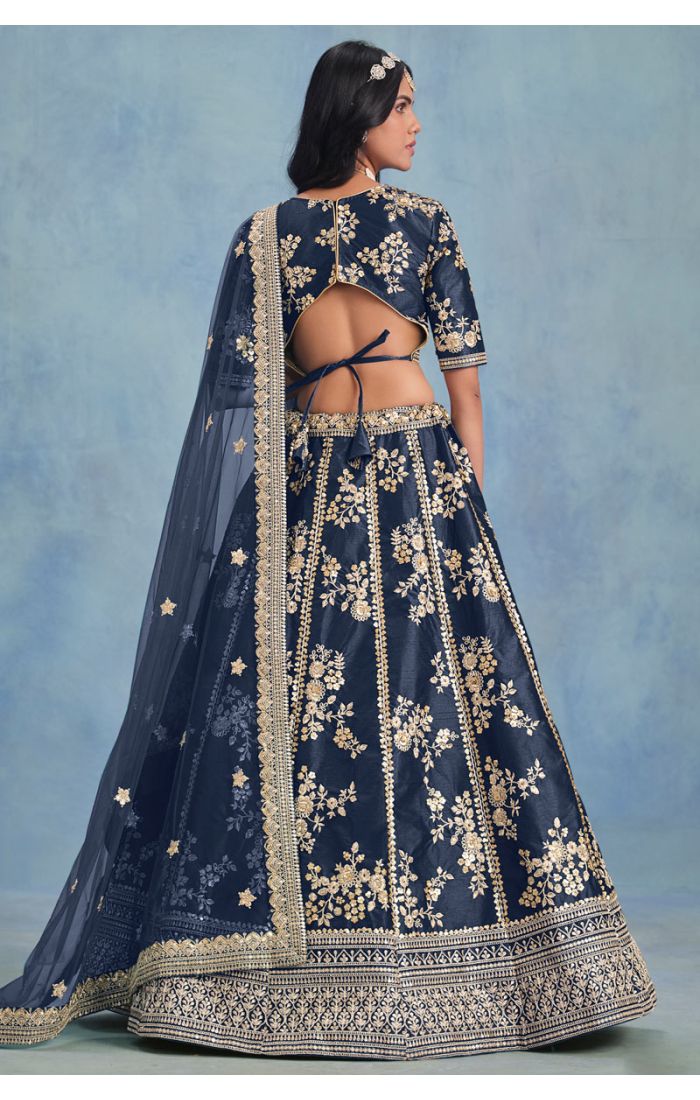 Backside embroidery details of navy lehenga and dupatta